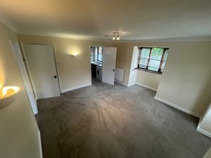 Lounge 2- click for photo gallery